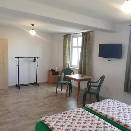 Bluszcz Homestay *